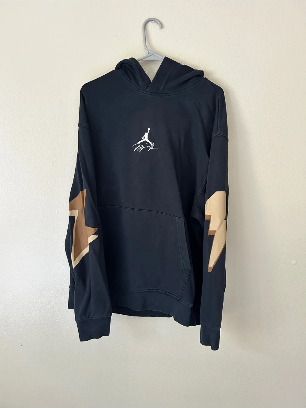 Nike Jordan Flight Hoodie Mens Size XL Black Pullover Sweatshirt Lightning Sleev
